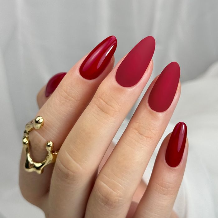 Slowianka Red Heart 496
